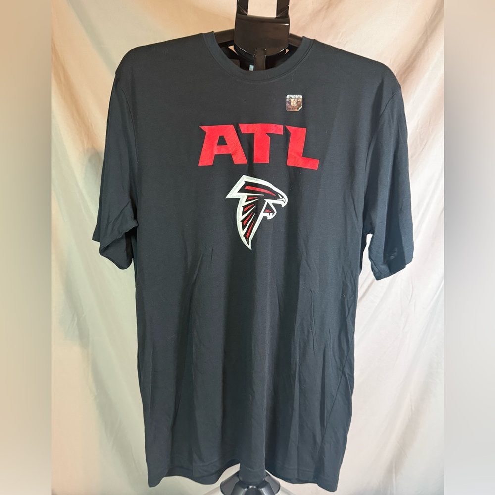 Atlanta Falcons ATL‎ Logo Hometown Collection T-Shirt 🏈 – Men’s Large